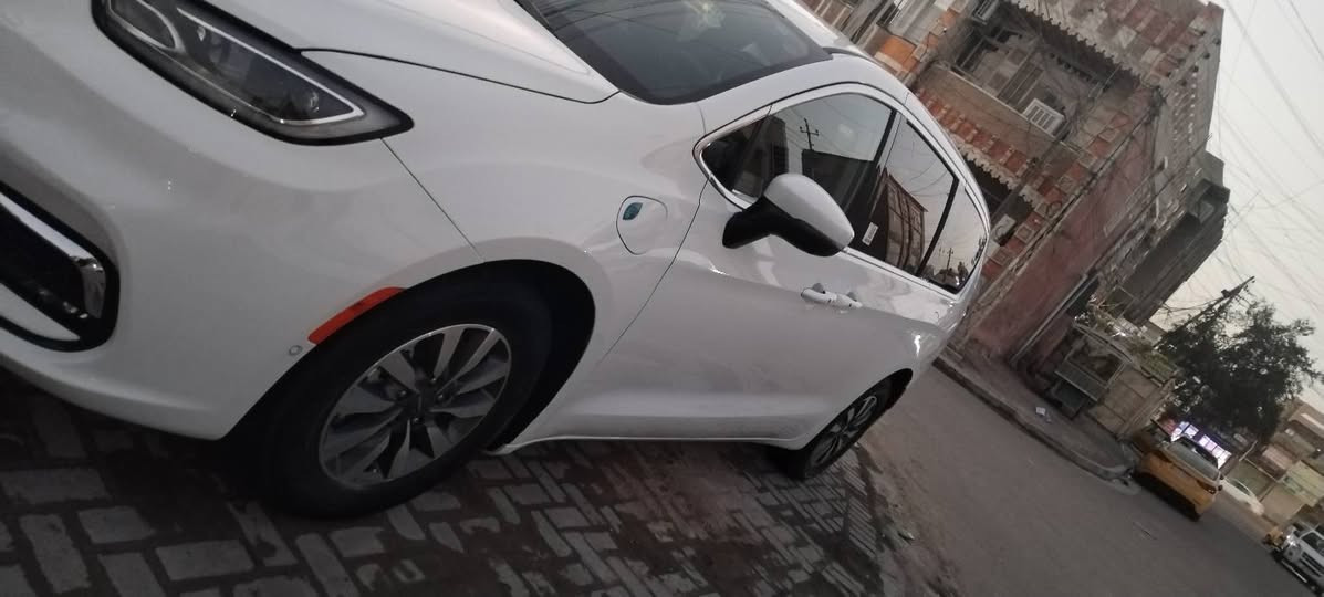 السلام عليكم باس فيكا هايبرد موديل ٢٣ فول كامل مواصفات عدا الفتحه السياره كلين بدون ضرر اكرر بدون ضرر مكفوله كفاله عامه وين تريد تاخذها اخذها السعر ٣ شدات للاستفسار متواجد فيس واتساب ***********
