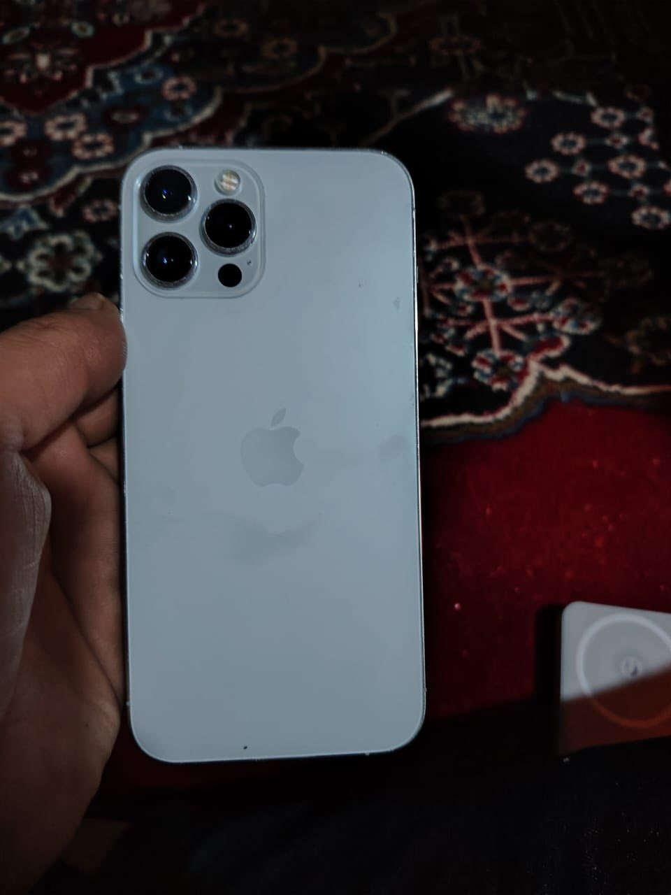 ايفون 12ابرو ماكس بطاريه 75 ذاكره 256ابدل ضهر فقط السعر 450او بي مجال ***********
