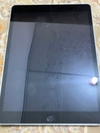 ايباد 9 • بي مجال • للبيع