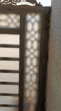 سلام عليكم بيت زراعي مكاتبه فقط مساحة 75 متر  طابق واحد غرفة نوم ستقبال وصاله خلف السده بالجمعيات لبيت مكاتبه فقط كهرباء مي مجاري تبليط خطين وطنيه بي   للبيع سعر 66 وبي مجال  اتصال ***********
