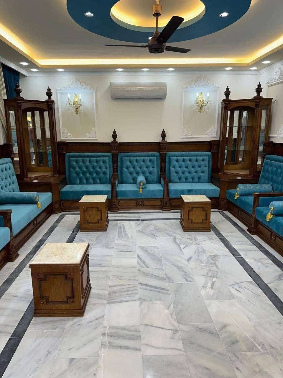 سلام عليكم 
موديل الصاج وزان 
الثقيل والتسكام 
نجارة ودوشمة Alone للتخم والديوان 
للتواصل ***********
تحياتي للجميع
