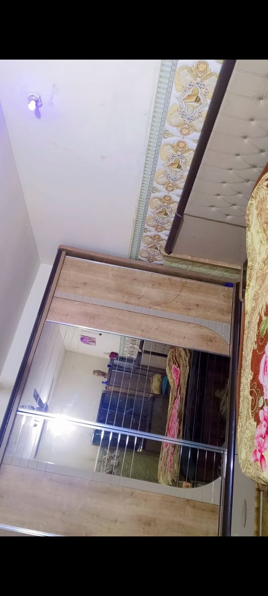 غرفه للبيع سعر 300وبيه مجال بيع مستعجل 
كون باجر تشيلوها نضيفه


**إذا كنت صاحب هذا الإعلان وتريد حذفه لأي سبب، رجاءا أرسل رسالة إلى الدعم الفني**