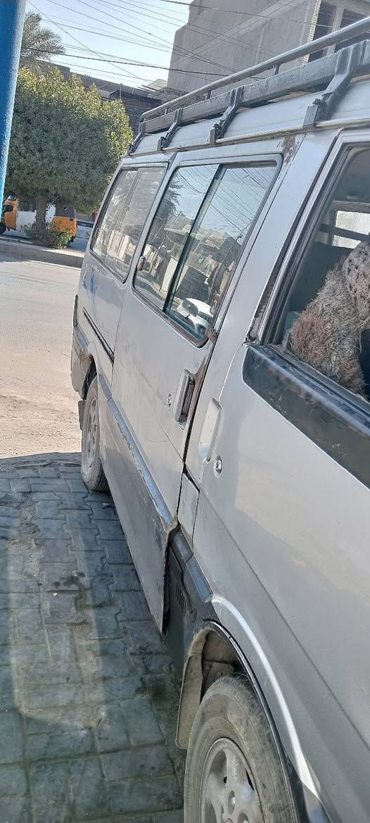 سلام عليكم كيه بسته مديل 94 مكينه كير خير من الله 
سياره نضيفه بيهه ضربه بل تاير الوره سياره نضيفه 
مكان بغداد راعيهه يريد تحويل سعر 41وبيهه مجال
رقم تليفون *********** 👍🏻
