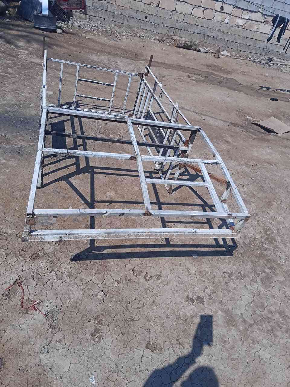 السلام عليكم شباب متجر للبيع السعر سعر 60 ***********
