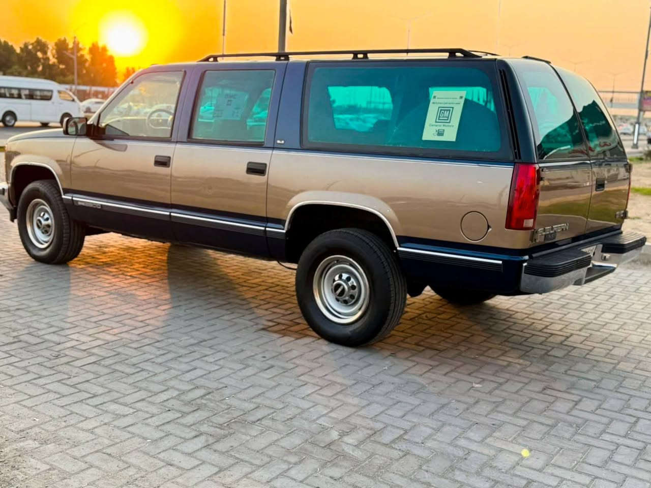 جمسي بهبهاني موديل 99 رقم بصره انگليزي هزه جديده كفاله عامه ماشيه 210الف قابل للزيادة
تخم تاير برجستون توني شاده تخم نوزل تخم بلك تخم واير حداديه جديده توني مبدلها خلفي امامي 100٪ عبوه وفيتبم جديده تبريد ثلج تدفئه منظومة زنون كامله عالي ناصي مكينه 454 نوزل گير 1000
السياره ما ناقصها برغي ترايك لاربيل 
السعر 115 قابل للتفاوض مكان السياره الناصريه 
للاستفسار الاتصال ***********
