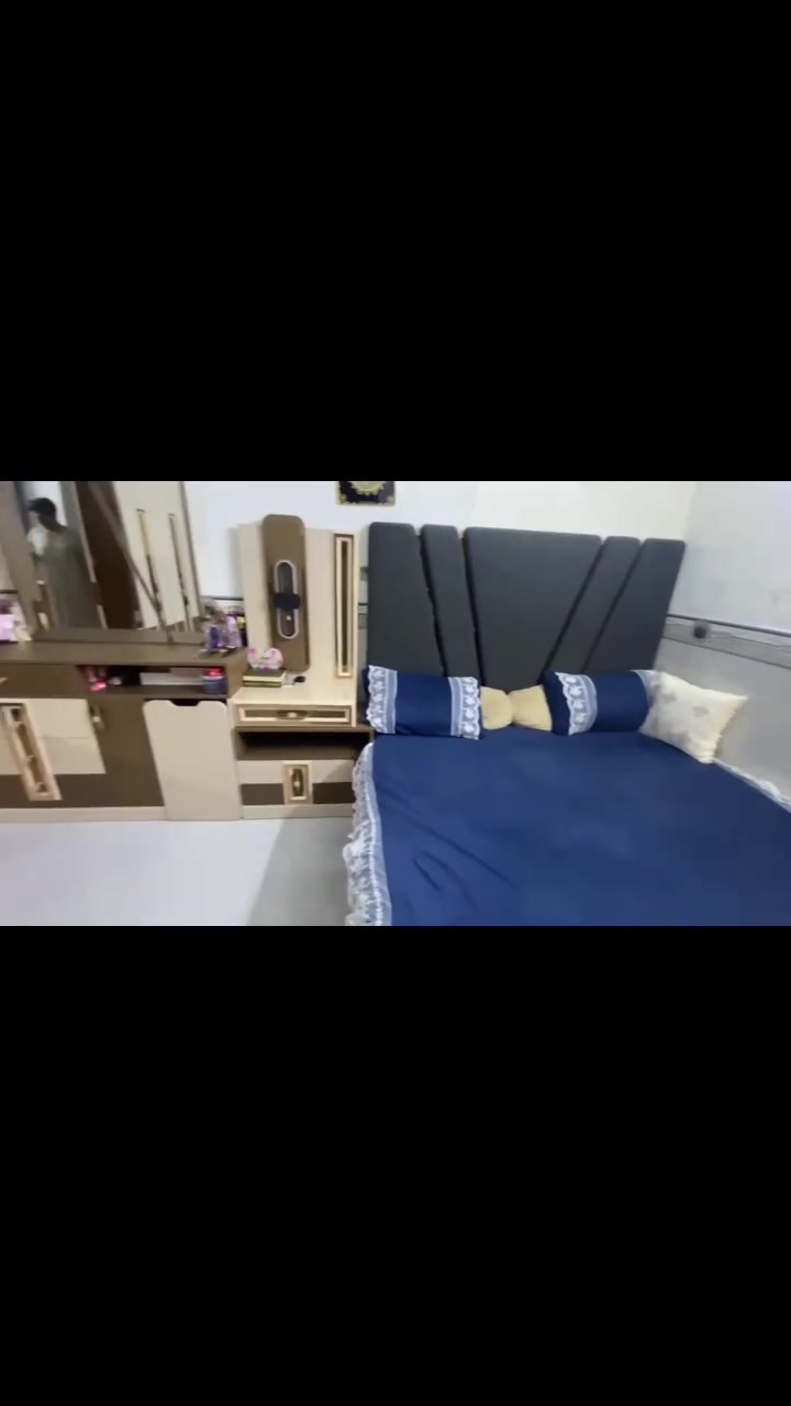 غرفه نوم مستخدمه شهرين  10قطع ضخمه وقويه سبب البيت غرفتي صغيرا وغرفة نوم جبيره فا الي يريده يتواصل وياي سعر مليون وبيه مجال  عل رقم ***********واتساب او رصيد)
