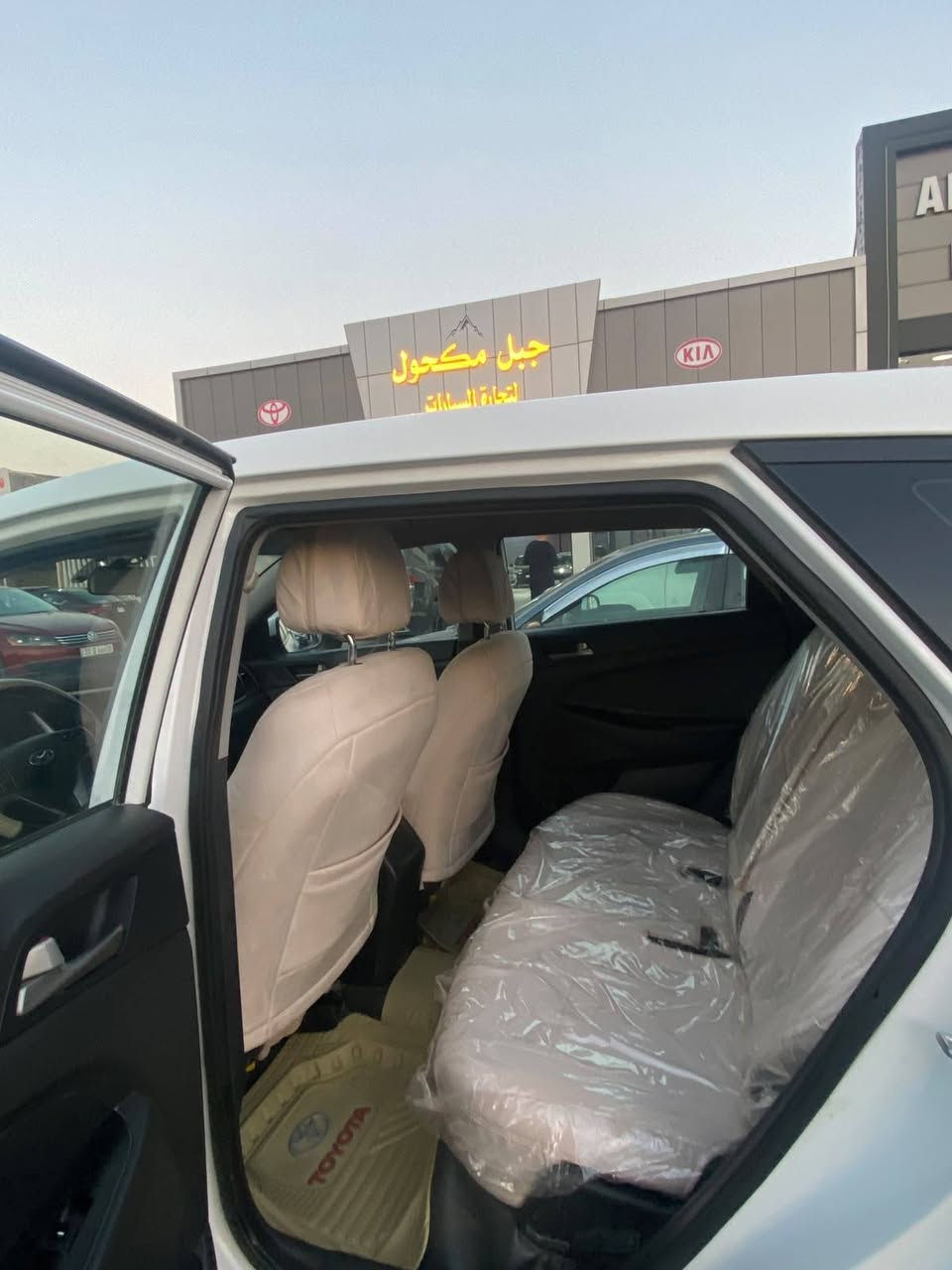 السلام وعليكم توكسون 2018 امريكي
رقم صلاح الدين دولي .اتريد تحويل اتريد وكاله 
السعر 143
ماشيه 150 مكلف بل نشر ***********
 صلاح
