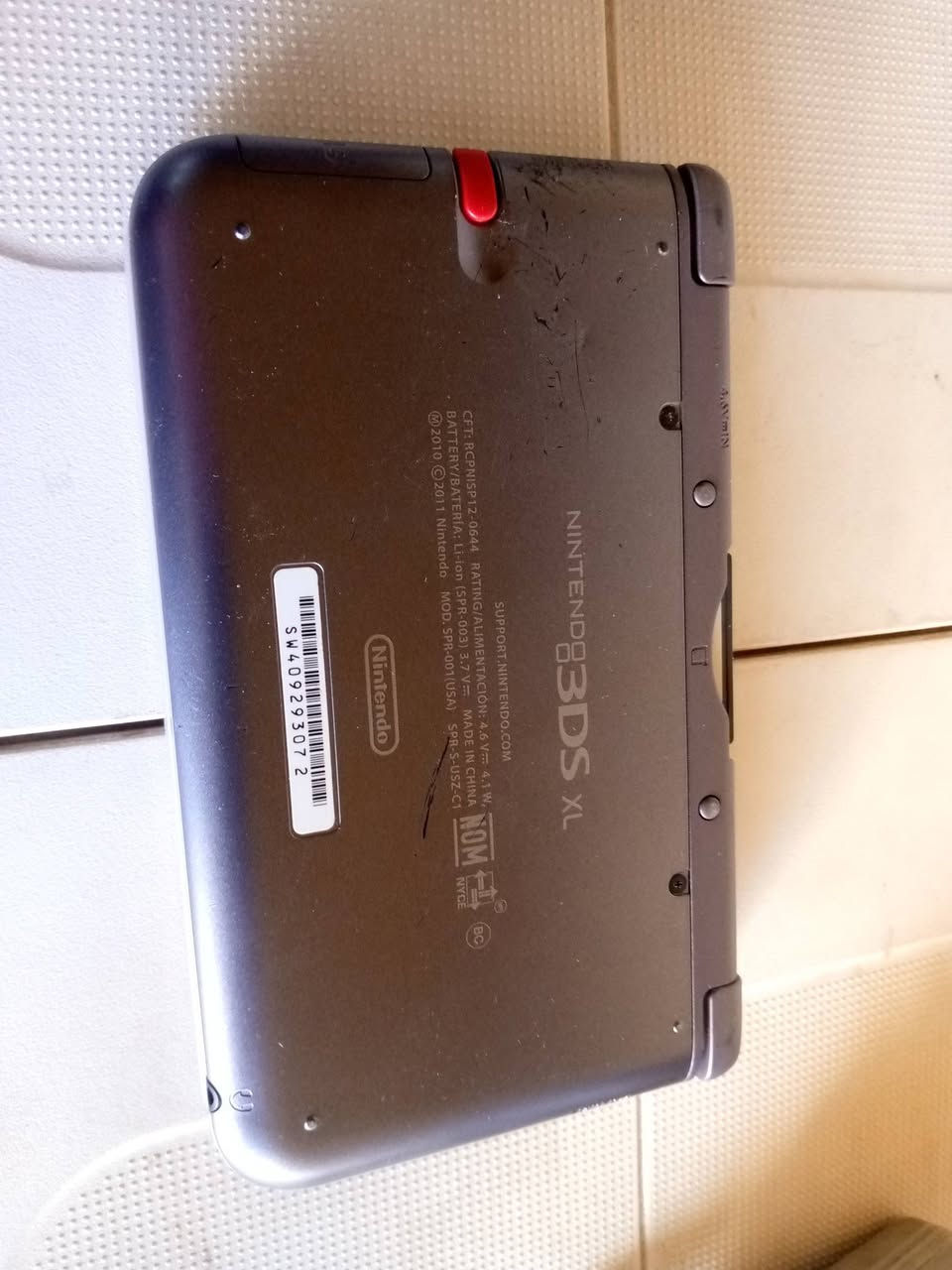 ننتيندو 3DS XL .
رام 32 كيكا + الشاحن الاصلي .
للتواصل . *********** .
