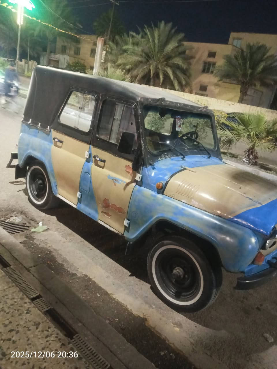 سلام عليكم واز 88 للبيع سيارة تحويره كامله دسكات ستيرن باور اكسل فاره مكينه وكير وشاصي جديد شراي اتصل ودالل ***********
