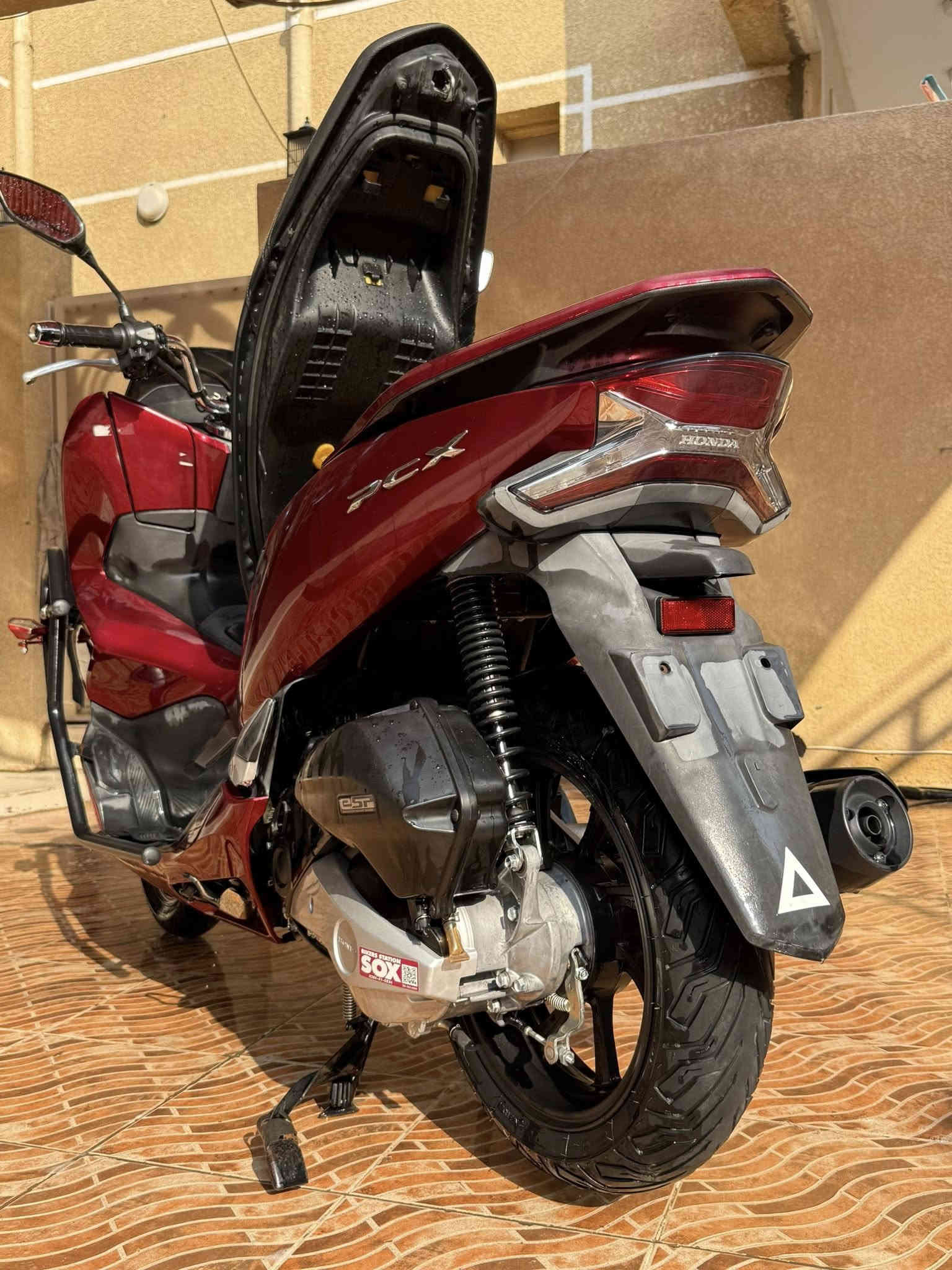 سلام عليكم اخواني BCX
للبيع جيل ثالث جديده شرط كارتون والصور تحكم + صور اليابان اني مستوردها شخصيا جتي ماشيه 2900km وحاليا ماشيه 6000 وياها بصمتين وسويجين طوارئ والجادر الاصلي مالتها وياها تايرات مشلن بالحباية بعدهن وياها درع اصلي مكاني ديالى بعقوبه 

سعرها 24$ وبيها مجال بسيط

***********
