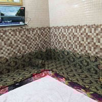 ديوان مستعمل ونص تخم مستعمل بس جديد البيع  ثنينهن ٢٥٠ وبي مجال 0772144...