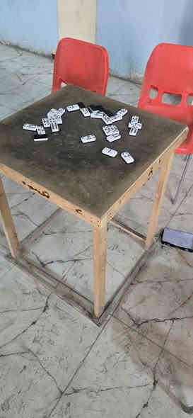 يتوفر ميوزه دومنه نضيفات العدد ٩
وكراسي عدد ١٠
للبيع
الشراي يتصل ***********
