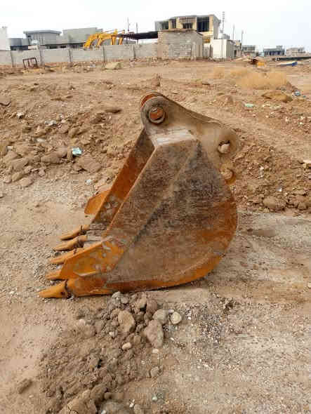 سعرها ١٠ورقات مكانها الحبانيه كيله متر نضيفه جدا ***********
