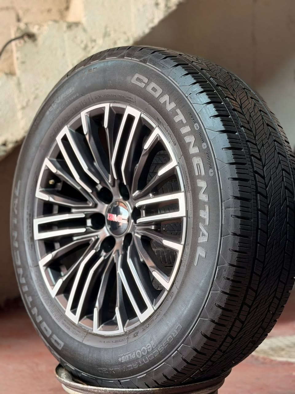 سلام عليكم شباب ثنين طخم ويل كب اصلي زيرو حجم 20 مديل 25 موجود في محل عقيل المرياني العنوان بغداد كسره وعطش (***********)
