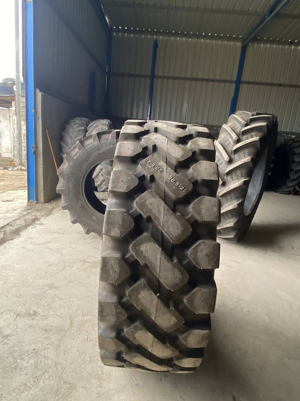 20.5-25اطارات شفل  
متوفره في مجمع ابو شعلان للاطارات الزراعيه 
***********
***********
محافظة بابل -ناحية الشوملي -طريق شوملي دغاره -مقابل بوابة مدينة الروان السكنيه

https://maps.app.goo.gl/2q5hcbzHq1Y4v2Ji8?g_st=ic
موقعنا على كوكل ماب او الويز
