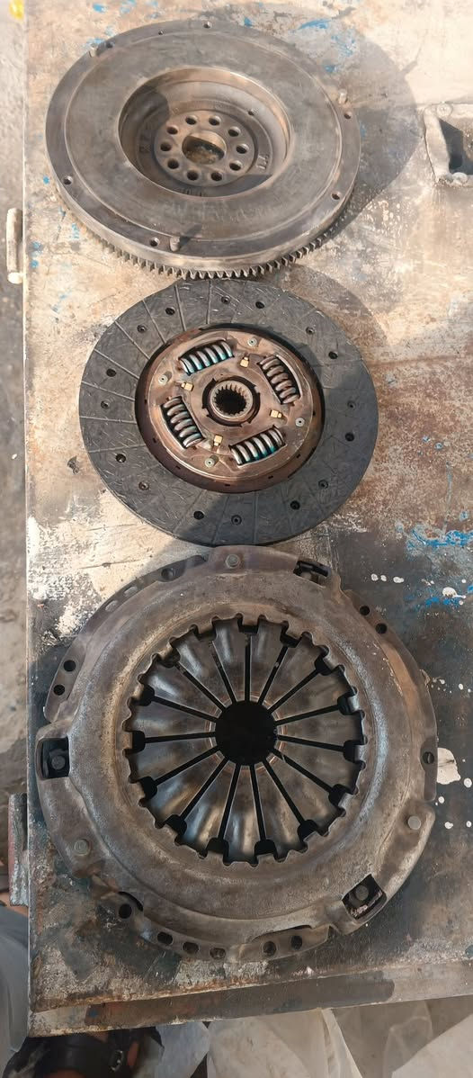 سلام عليكم عينه وصينيه وفلاوين مال كوستر مال وارد السعر 150         ***********
