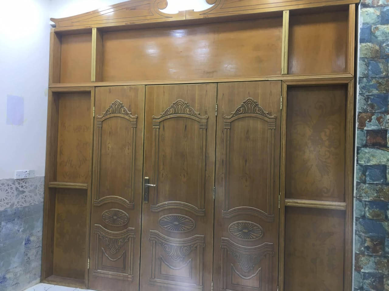 قاطع خشب صاج ثقيل يتكبر ويتصغر عرض 3.25
طول 2.90
ب325
جبله 
العنده اغراض اوغرف نوم انشرهن وعلبيع الي نسبه بسيطه يتفضل خاص تابعني ليصلك كل جديد


**إذا كنت صاحب هذا الإعلان وتريد حذفه لأي سبب، رجاءا أرسل رسالة إلى الدعم الفني**