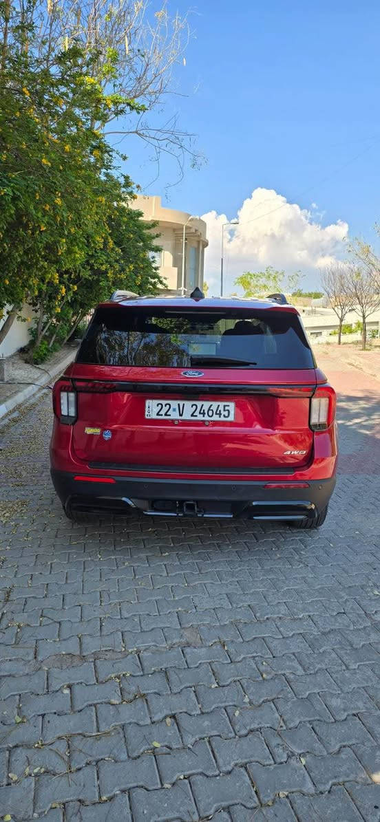 السلام عليكم ورحمة الله وبركاته
‏‎
‏‎‏‎فورد اكسبلورر — Ford Explorer
‏‎‏‎وراد أمريكي. 
‏‎‏‎الموديل — 2025
فئة. — ST.LAIN
‏‎‏‎المسافه المقطوعه — 5 الاف كيلو 
‏‎‏‎حاله السياره. — ٣ قطعة
‏‎‏‎المواصفات
‏‎‏‎- بصمة تشغيل
‏‎‏‎- بصمة أبواب
‏‎‏‎-تشغيل عن بعد
‏‎‏‎-ترحيب عند الاقتراب
-نظام الملاحه
-شاشه ديجتال
‏‎‏‎-كشنات جلد + مخمل
-حساس امامي
-حساس خلفي
-رادارات 360درجه
-كامرات 360درجه
‏‎‏‎- شاشه كبيره تدعم نظام الأبل كار بلي ونظام الاندرويد
‏‎-تدفئة ستيرن
-تدفئة كشنات
‏‎-گير ماوس
‏‎-نظام الدفع 4WD
-اشاره بالمرايه
 ‏‎-اوتو هولد
‏‎-اوتو ستوب
‏‎-هندبريك بصمه
‏‎-٧وضعيات قياده
‏‎‏‎-كشنات تدفئة
‏‎‏‎- ستيرن بحركه كهربائيه
‏‎‏‎- تبريد مركزي
‏‎‏‎- بگ لايت LED
‏‎-صندوق كهربائي
‏‎-كشنات VIP ( منفصل )
‏‎‏‎- كود باب
‏‎‏‎-كرسي السايق والراكب بحركه كهربائيه
‏‎‏‎-تحكم ستيرن جهتين
‏‎‏‎-تحديد سرعه
‏‎‏‎-مانع انزلاق
‏‎‏‎-ليد نهاري
‏‎‏‎باقي المواصفات المعروفه

‏‎‏‎السعر — 295 ورقة
‏‎‏‎رقم السياره — اربيل
‏‎‏‎موقع السياره — بغداد 

‏‎‏‎للأستفسار. — *********** بغداد, العراق
