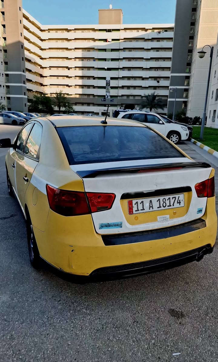 اراوس حسب القناعه ماابيع🫴👋 
كيا فورتي موديل 2012 فول مواصفات  شفتات كشنات جلد فتحه هيترات بل كشنات مثبت سرعة  تحكم قياده شاير بل مري بيه هواي مواصفات عده البصمه كير محرك  2000 دوش تبريد ثلج تخم تاير سياره جاهزه كل نقص مابيه مكاني بغداد سياره بسمي
مكان سياره بغداد


**إذا كنت صاحب هذا الإعلان وتريد حذفه لأي سبب، رجاءا أرسل رسالة إلى الدعم الفني**