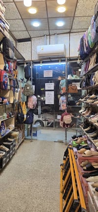 محل أحذية وشنط • بيع كامل • حي الرفاعي