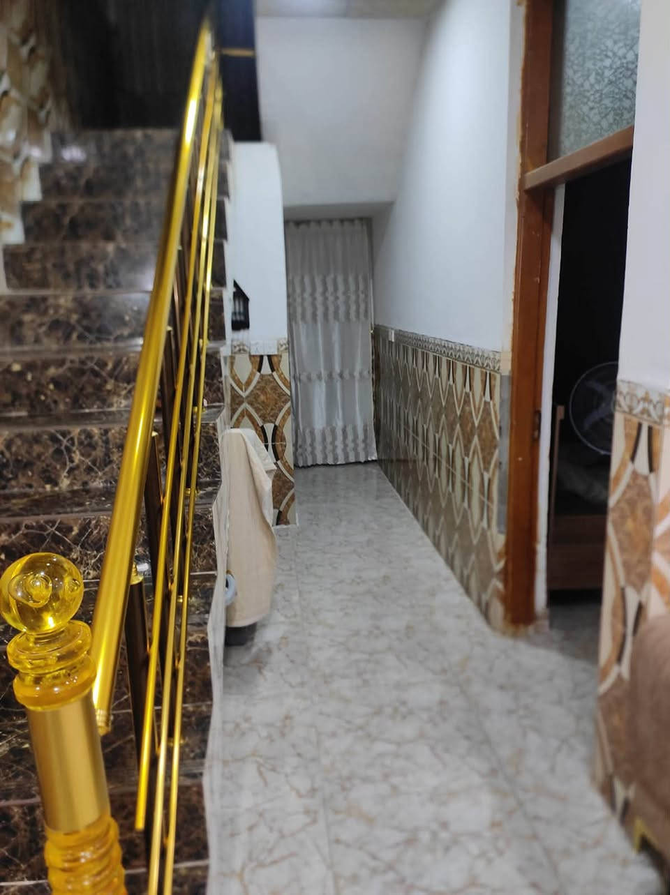 السلام عليكم
دار للبيع طابقين طابو ملك صرف 🏠
مساحه 125م خريطه جداً ممتازه ومرتبه 
خدمات كامله واصله للباب 
موقعه ممتاز 
باب الدرب خلف سكله الزهيري 
سعر مناسب اتصل وتدلل 

للاستفسار ***********
