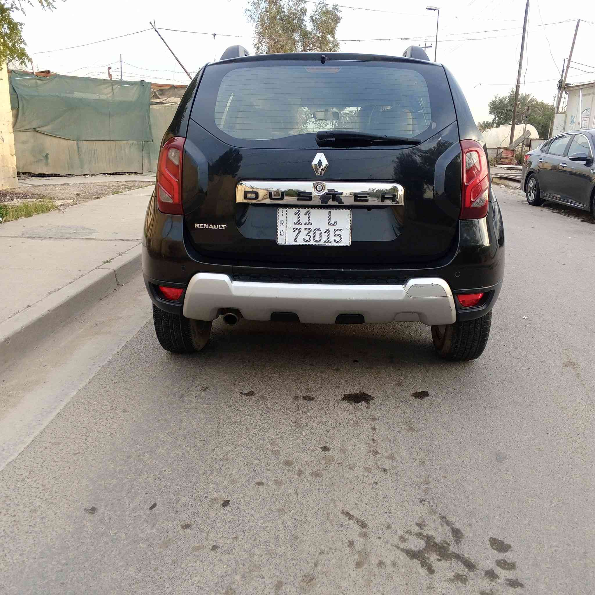 السلام عليكم رينو داستر 2018 حره  خليجيه رقم بغداد انكليزي بسمي هزه جديده محرك 2000 كير اي تي المرغوب بيها صبغ اهلال الجاملغ الخلفي وبيها بارد بخشم الجاملغ الامامي اليسره وبيها رصعه بلهلال الجاملغ الخلفي السياره ماشيه 59 الجام اربعه كهرباء تبريد ثلج تخم تاير صدر باتري جديد السعر 85 مكان السياره بغداد العامرية رقم الهاتف ***********
