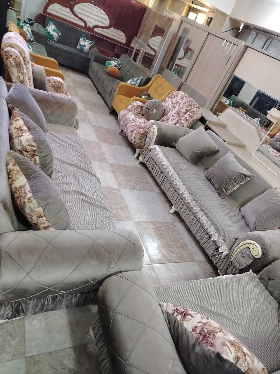 🏡🌺 السلام عليكم زبائنه الكرام 🏡 معرض ومعمل أنمار للأثاث الجديد والمستعمل 🏡 🖥️ يتوفر كافة الأغراض المنزليه مستعمل وجديد بيع وشراء 🏡🛏️ ملاحظه مستعدون لشراء اثاث بيت كامل 🏡💐 وتجهيز اثاث بيت كامل بأحدث الموديلات وبأسعار مناسبه وتنافسيه 🛏️ للأستفسار ☎️ واتساب *********** ☎️ واتساب *********** كركوك, العراق
