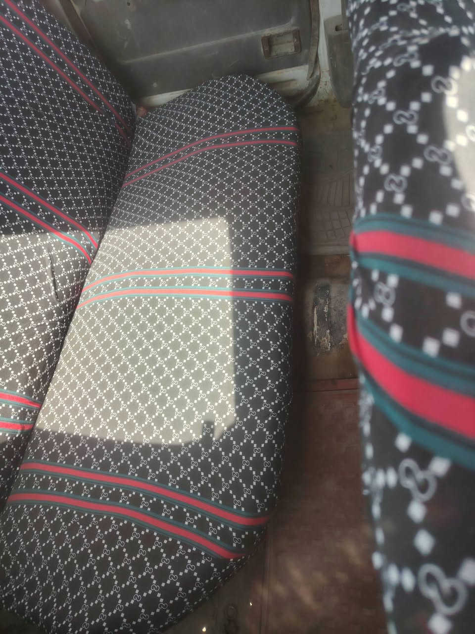 السلام عليكم سياره موديل 94 بيكم ازوزه البيع او مراوس بيه رنك تبخر رقم مثنئ مداور ثانيوم السعر 12


**إذا كنت صاحب هذا الإعلان وتريد حذفه لأي سبب، رجاءا أرسل رسالة إلى الدعم الفني**