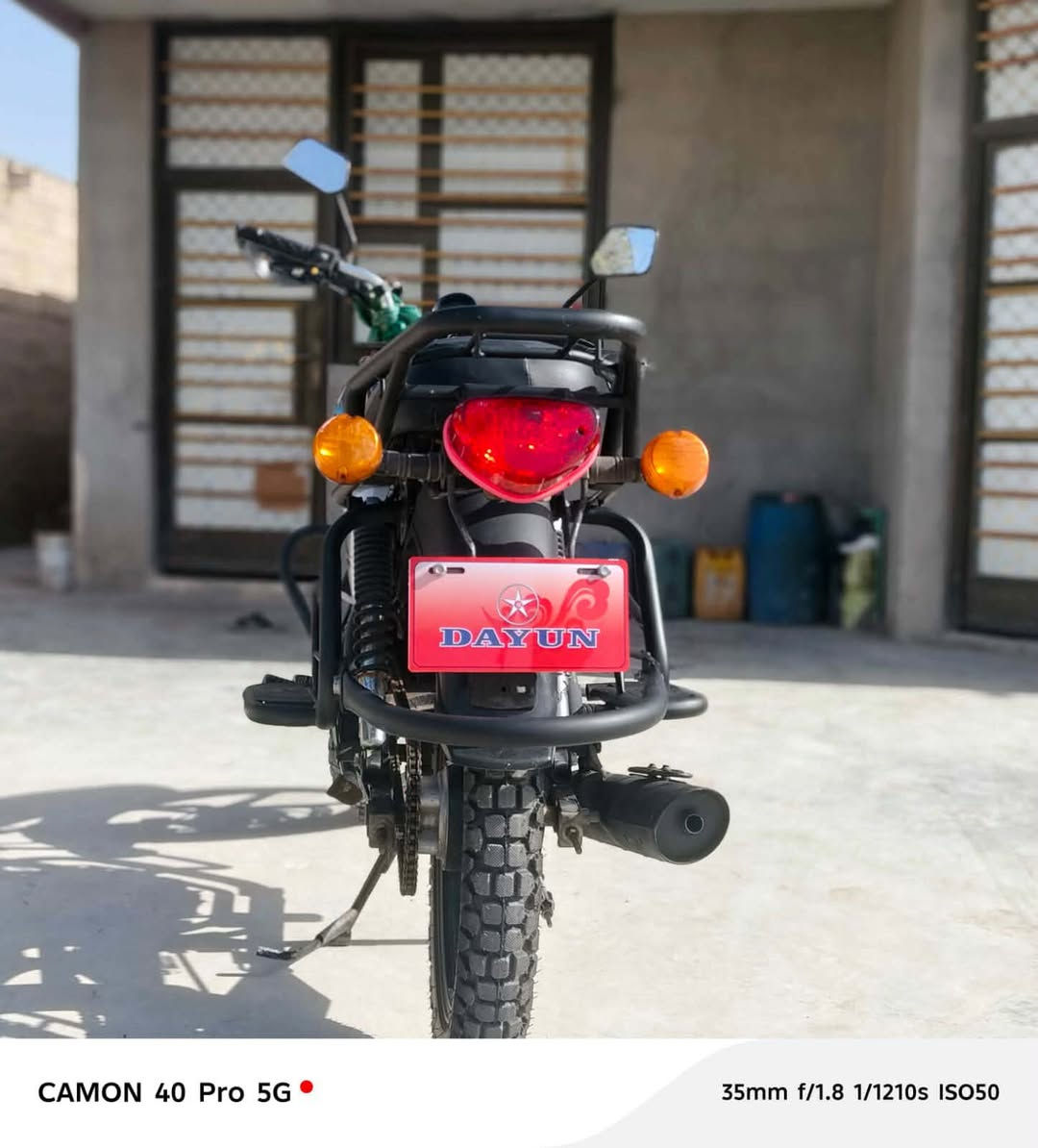 سلام عليكم 
دايوان جبلي موديل 22 دراجه نضيفه مابيه نقص 
أوراق سكنر 

السعر 1350وبيه مجال حك الجيه 

مكان واسط ناحية الحفريه قريب ع تاج الدين

الاتصال ‭٠٧٧٢ ٧٢٨ ٥٣٦٢‬
