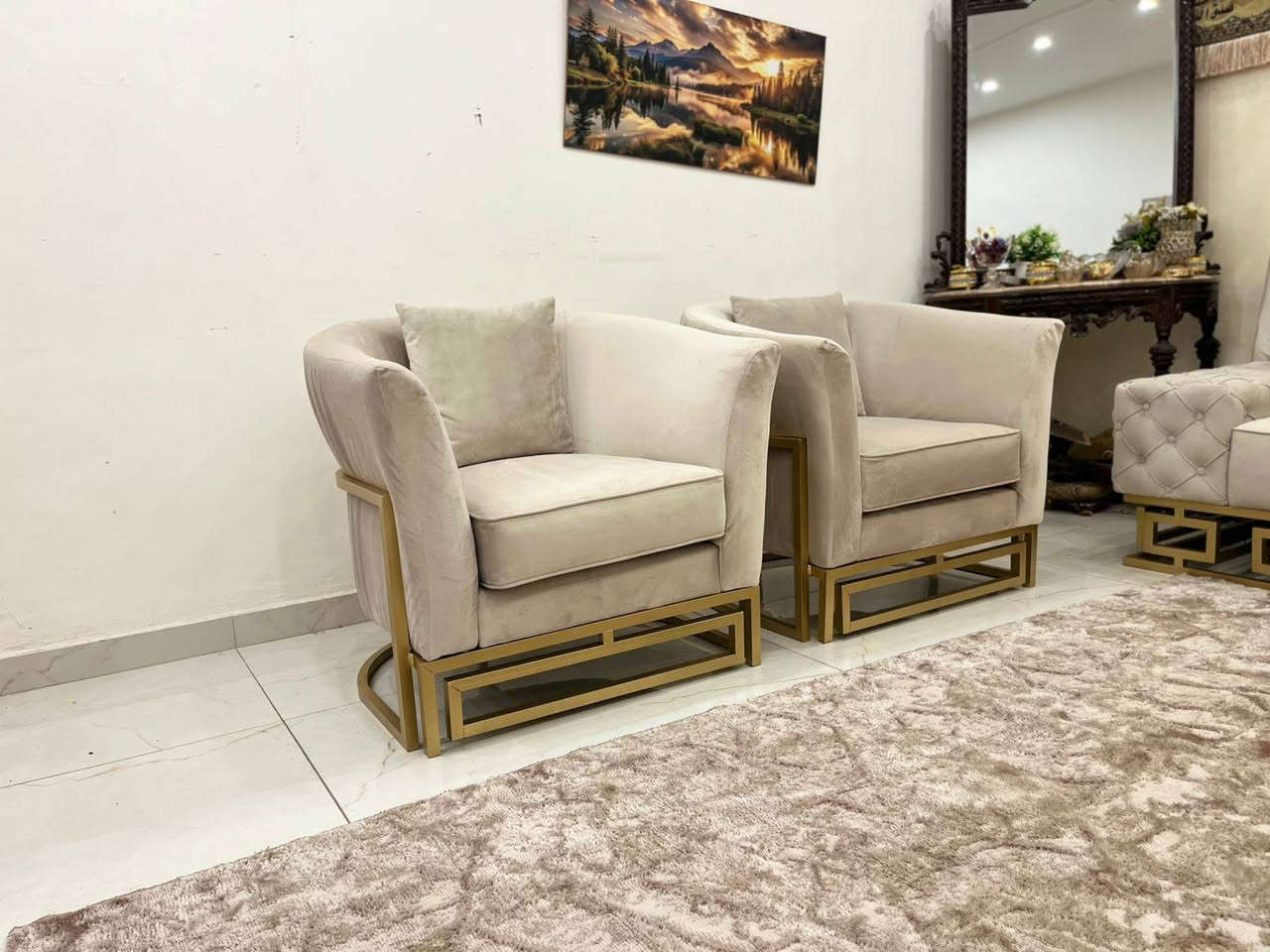 💥طقم كنب 7 مقاعد Modern🛋️ تصميم عصري بمقاعد XL مريحة جداً
⭐جودة الخشب سويد 4 سم للكنب+ 3 طاولات وسط (وحدة كبيرة و2 صغار).


**إذا كنت صاحب هذا الإعلان وتريد حذفه لأي سبب، رجاءا أرسل رسالة إلى الدعم الفني**