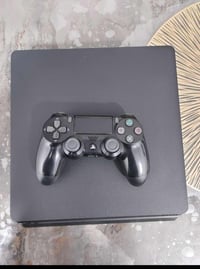 بلاي 4 • سليم • ٢ يدات