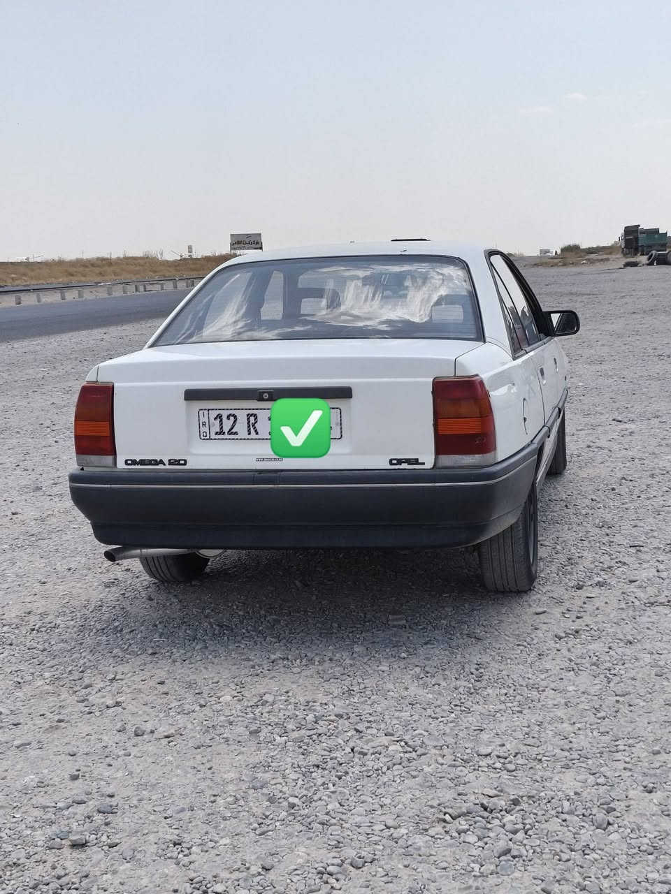 اوبل اوميكا حجم 20 لون ابيض وضع شركه   
السياره بدون صبغ تخم تاير جديد 
  السعر 45 قفل

***********

