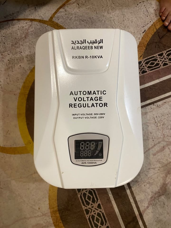 رافع قدره يشغل بيت كامل 45 من 50أمبير عدد 2 جديد ستخدام سبوع واحد مأخذ الواحد ٣٥٠ ثنينهم 450 وبيهم مجال ***********

