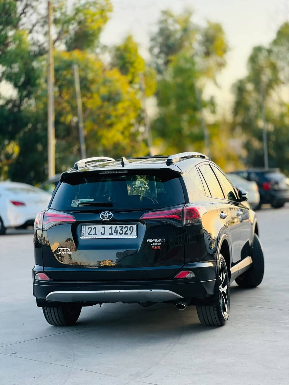 مۆدیل2018
سعر 169 وەرەقە
مواسەفات VX
خلیجی شەریکەی sas
135.000km
هەموو سێرڤسی شەریکەی sas بۆ کراوە
1 دەرگا بۆیاخە لەگەڵ ژێر رەقەمی دواوە سارد
***********
سعر:172 مەجالێکی کەم السليمانية, العراق
