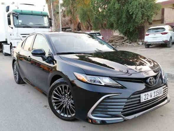 ***********
كامري ٢٠٢٣ جديدة جدا
رايدهة ب ١٨٧ ورقة وبيهة مجال بسيط بعد المعاينه 
محرك ٢٥٠٠ المرغوب 
حادثهة  باب السايق والورا 
ماشية ٦٠ الف كيلو
باسمي السيارة
كشن كهرباء 
شاشة كبيره،، كاميرا دوارة
رادار امامي توقف ذاتي
ويل كب مال افلون ب ٨ ورقات شادلهة
صندوق كهرباء
لايت زنون بلادي بغداد
