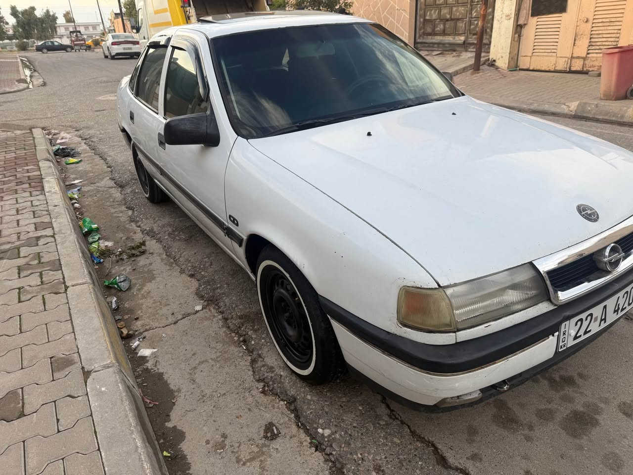 سلام عليكم 
سعره 43
فكترا موديل 92 بسمي سنويا جديد لل 32  هزه جديد 
محرك 20 شرط كير محرك صدر تايرات كهربائيات كله اب شرط سياره مال اخ لخو 
عنواني كركوك 
***********
*********** Singapore
