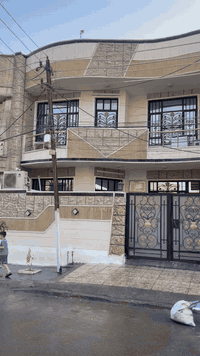 دار للبيع مساحه ١٢٨ م واجهه ٨ م في بغداد الجديدة قرب كاتب عدل القديم  ...