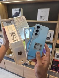 كامون ٤٠ برو 5G • رام ١٦ • ٢٥٦