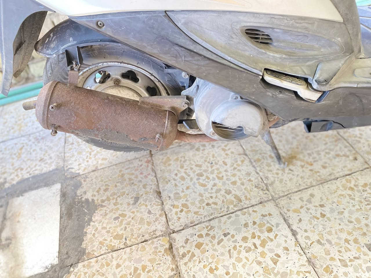 سلام عليكم دراجه جي فور للبيع دراجه حاويه توه طالعه السعر ٥٥٠ وبيه مجال الطيبين الناصريه مركز ***********
