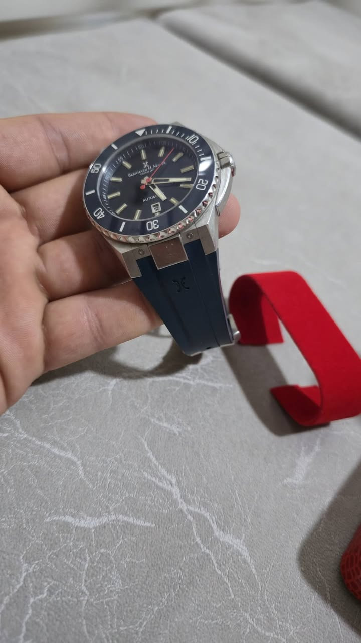 ساعة برناد اج ماير اوتو مستخدم بدون مرفقات السعر خاص


**إذا كنت صاحب هذا الإعلان وتريد حذفه لأي سبب، رجاءا أرسل رسالة إلى الدعم الفني**