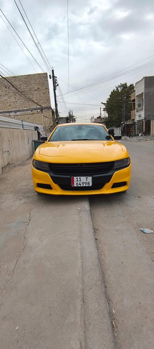 جارجر بوليسي  موديل ٢٠١٩
محرك ٣٦٠٠ شادين
ماشية ٢٢٢ الف كم
تبديل جاملغ وبنيد وباب الخلفي عكس السايق
السعر ١٧٠ ورقة  وبيها مجال
واتس او اتصال ***********
