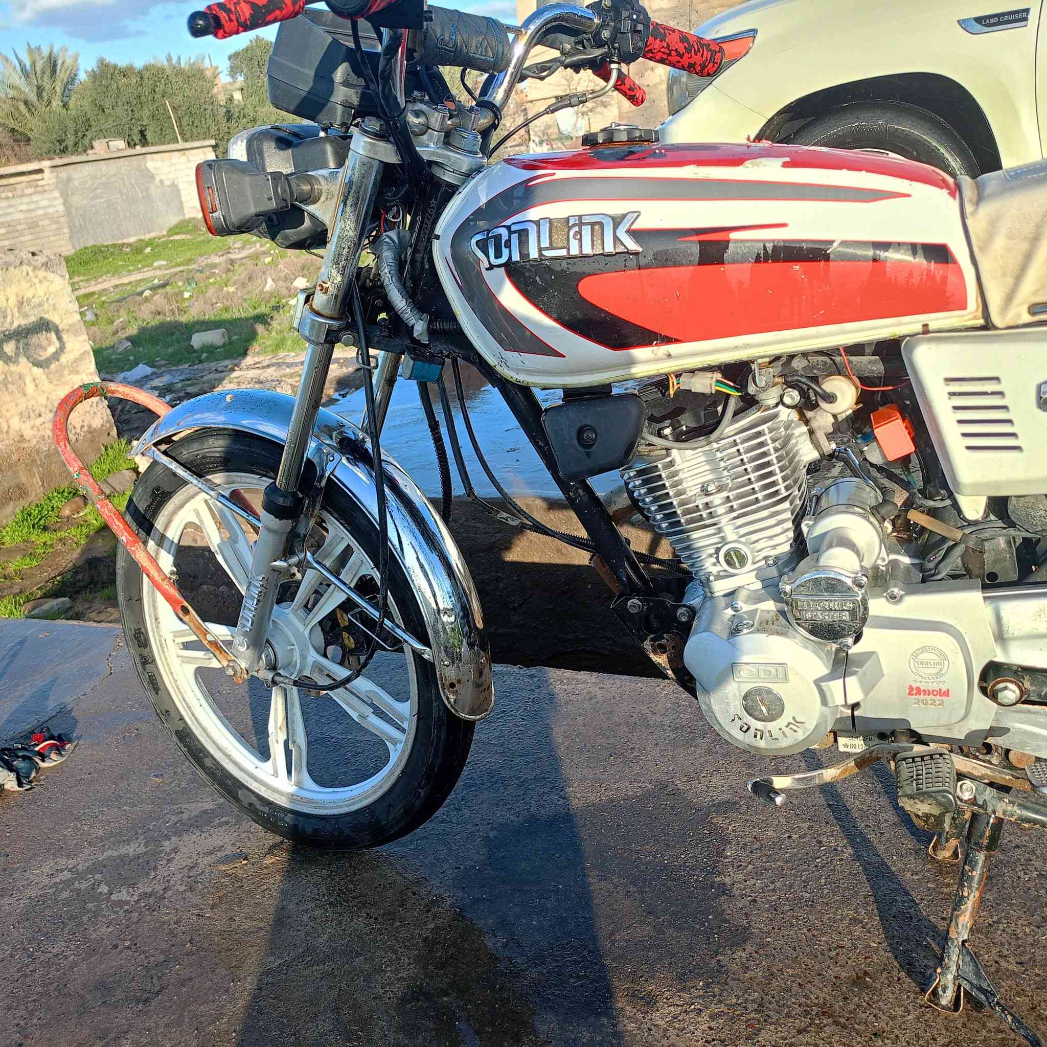 سلام عليكم  سافان موديل 2022 مكينه شرط  ما مفتوحه ماطور  جديد  نكره سلف وزن ثقيل كهربائية كلو شغال  شرط السعر  600 الستفسار علا رقم متواجد بس عل خط وع وتساب ***********
