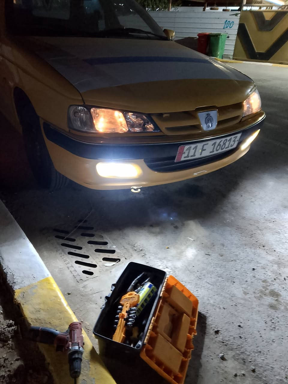 السلام عليكم بارص موديل 15 خير من اللة مكينة فرنسي بالكارتون كيرر نضيف تبريد شغال ثلج منضومة جديدة تخم تاير جديد سيارة بسمي تحويل ثاني يوم السعر 47 وبيها مجال مكاني بغداد فلكة سلمان باك ***********
