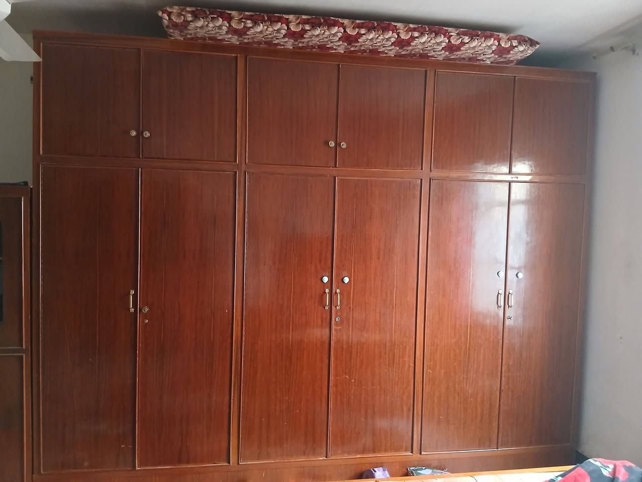 غرفة اخشاب نظافه ٩٠ بالميه لشراء الاتصال ***********
بالواقع احلى من الصور
