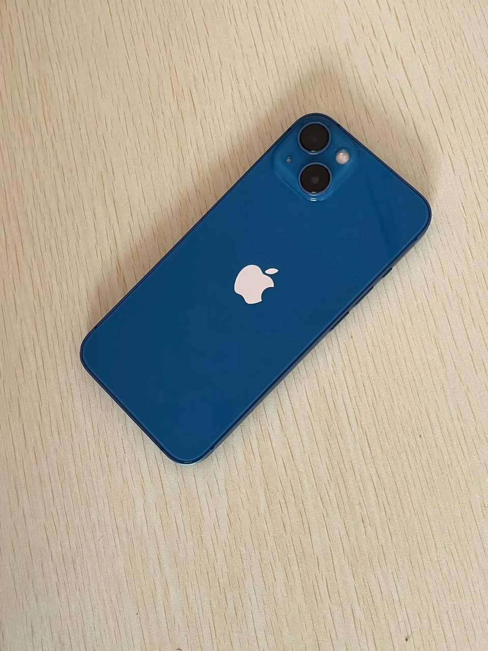 iPhone 13
نظيف جدًا من الخارج وما بيه مشاكل، البطارية 79% ومرفوعة، الجهاز استخدام شخصي ومرتب.

يشتغل ممتاز والكامرات والبصمة والسماعات كلهن تمام 👌

مناسب للي يريد آيفون قوي وسلس بسعر مرتب.

السعر 400

مساحه 256


**إذا كنت صاحب هذا الإعلان وتريد حذفه لأي سبب، رجاءا أرسل رسالة إلى الدعم الفني**