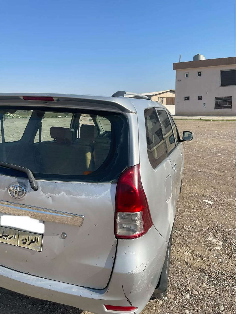 تۆیۆتا افانزا سلفر 2015
سێ پارچەی پشتی بۆیاغە چەمپی پشتی هەیە کاڵ بوونەوەی هەیە 
گێر و مەکینە هەمووی بەشەرتە
*********** أربيل, العراق
