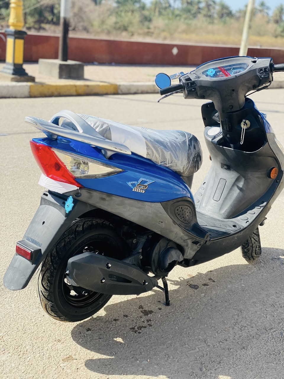 سلام عليكم
دراجه كامكو للبيع جديده صارله شهر من طالعه من رمبه مكينه نضيفه وناااعمه موديل 14 قلعة سكر سعر خااص ***********
