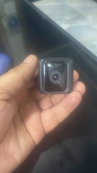كامرا صغيره مع ستاند مع شاحنتها تصوير فول HDشحن وكهرباء مباشر السعر ٤٠...
