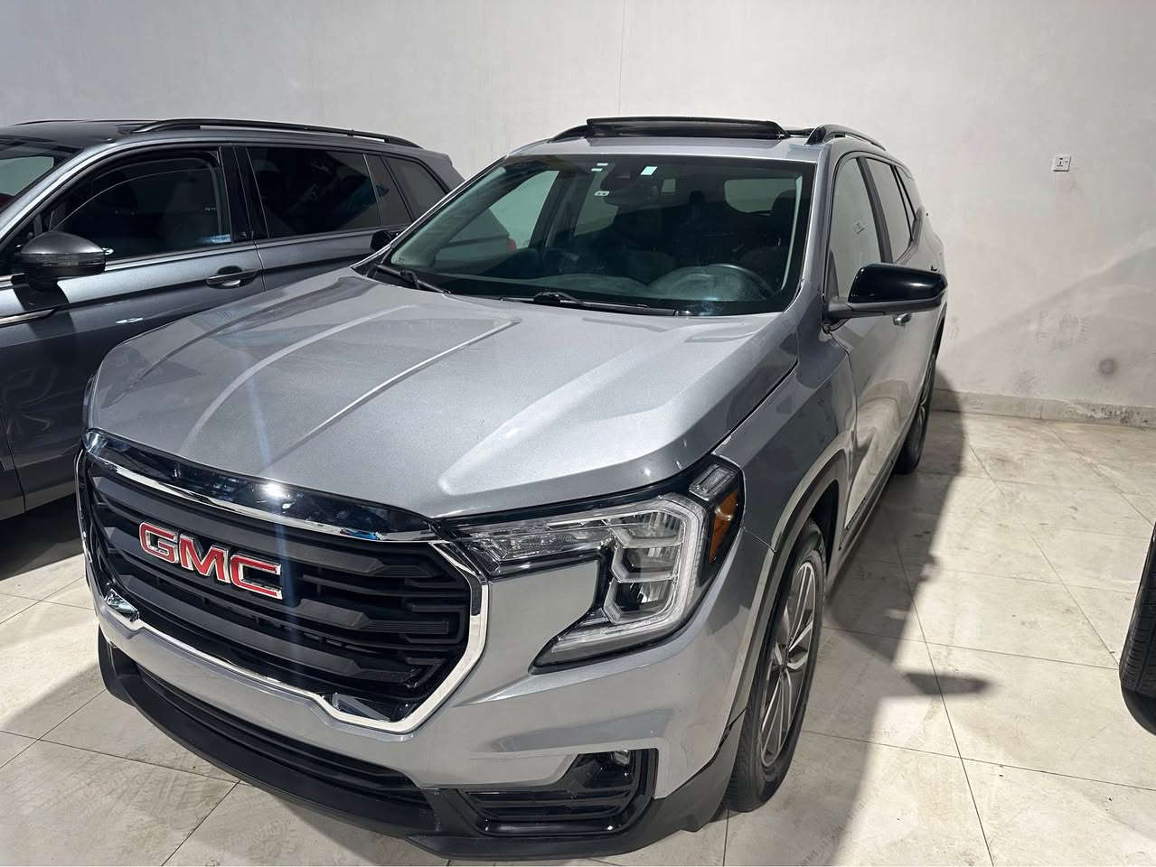 تيران ٢٠٢٣ فول مواصفات سقف بانوراما 
محرك ٤ سلندر ١٥٠٠ تيربو فور ويل
بصمة تشغيل عن بعد ابواب بصمة دخول ذكي كشنات تدفئة تبريد قطعتين صندوق شفت رادار اربعة جوانب 
ضرر بنيت صبغ وشبر من جملغ سكن ارباك استيرن دشبول سستم بردات بلادي ماتاك كيرو محرك بشرط تترقم اربيل دهوك سليمانية مكان اربيل سعر ١٥٩
*********** واتساب 
مكان اربيل أربيل, العراق
