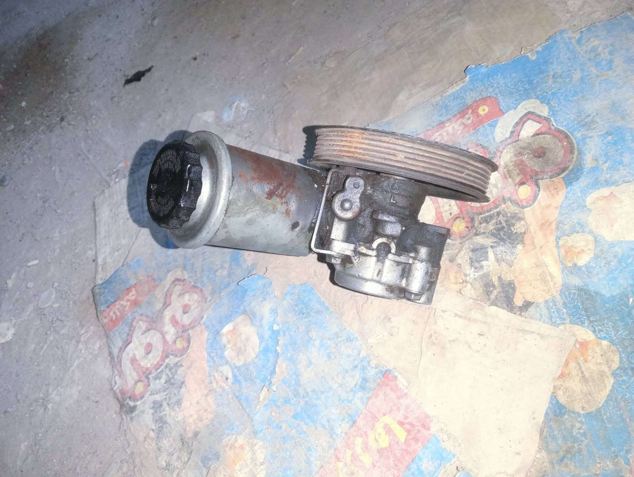 السلام عليكم
غراضه بطه بلادي شرط العمل 
مسطرة نوزلات +تخم عدد 2 نزول
كمبريسر شرط عمل+فج بلادي سياره بطه شرط العمل
للستفسار الانتصال على الرقم
***********
